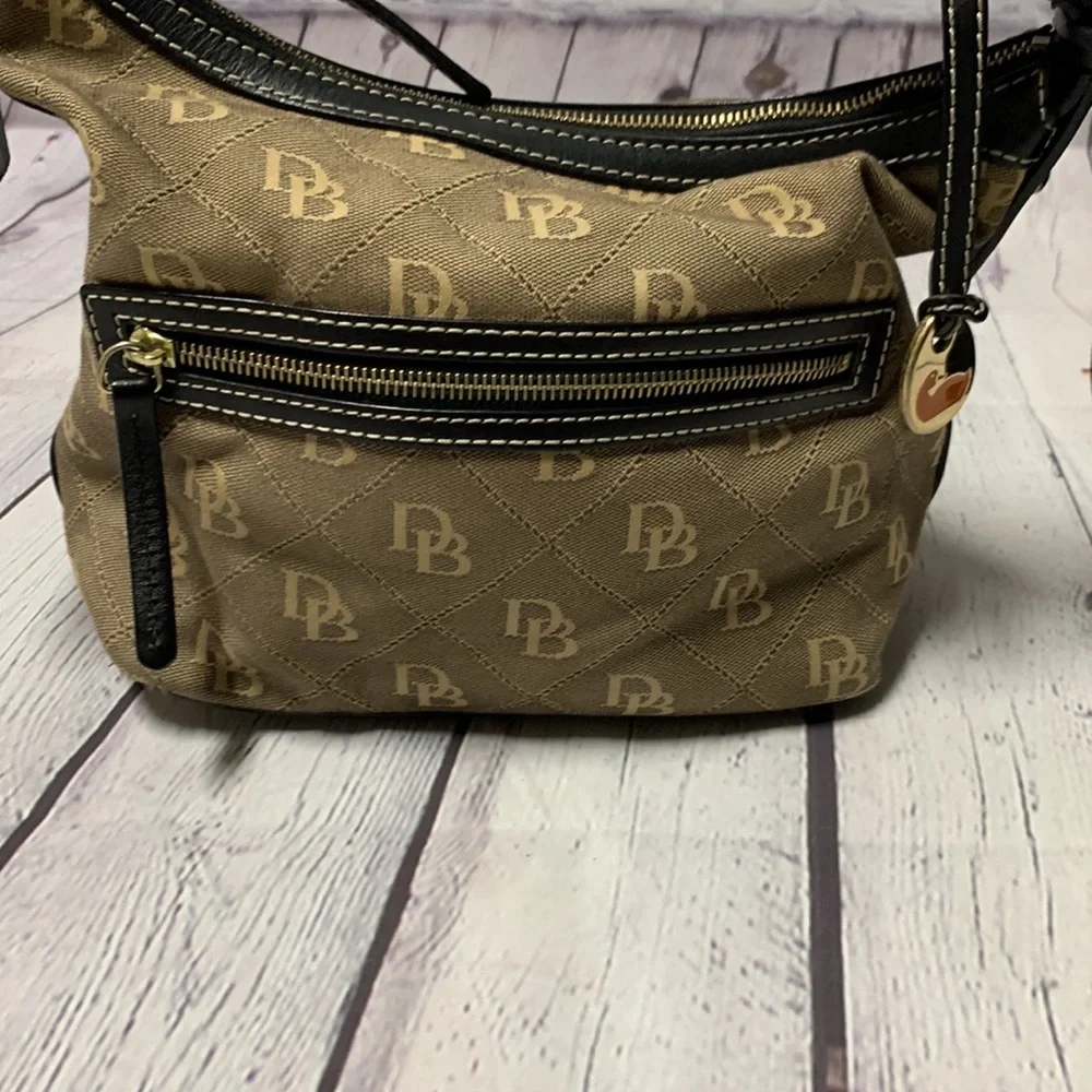 Women’s Dooney & Bourke Signature Quilted Hobo Bag